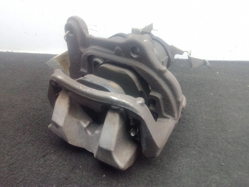 Recambio de pinza freno trasera derecha para bmw 5 (g30, f90) 520 d referencia OEM IAM 53019C-TRW-4220330  