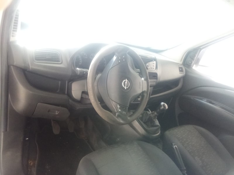 opel combo furgoneta/monovolumen (x12) del año 2015