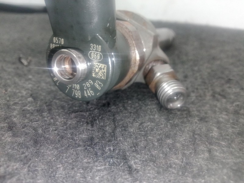 Recambio de inyector para bmw 1 (e81) 118 d referencia OEM IAM 0445110289-779844603  BOSCH