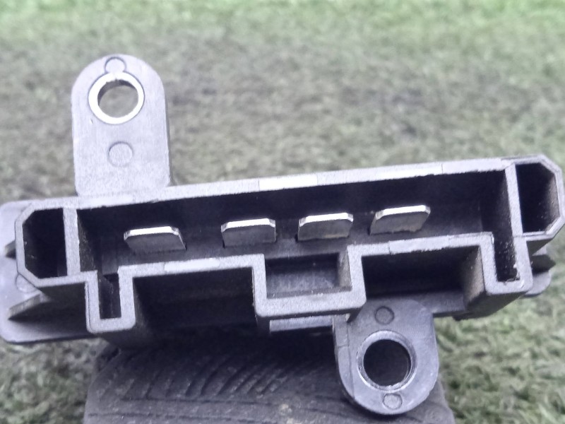 Recambio de resistencia calefaccion para dacia spring ev (b6m1) referencia OEM IAM 271502FOA-WQT57052  