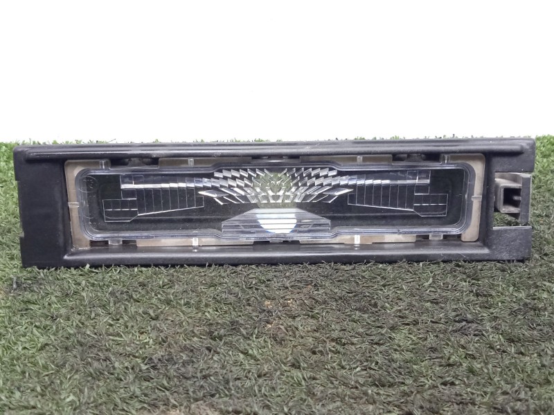 Recambio de piloto matricula para dacia spring ev (b6m1) referencia OEM IAM 265106061R-LNA001A  