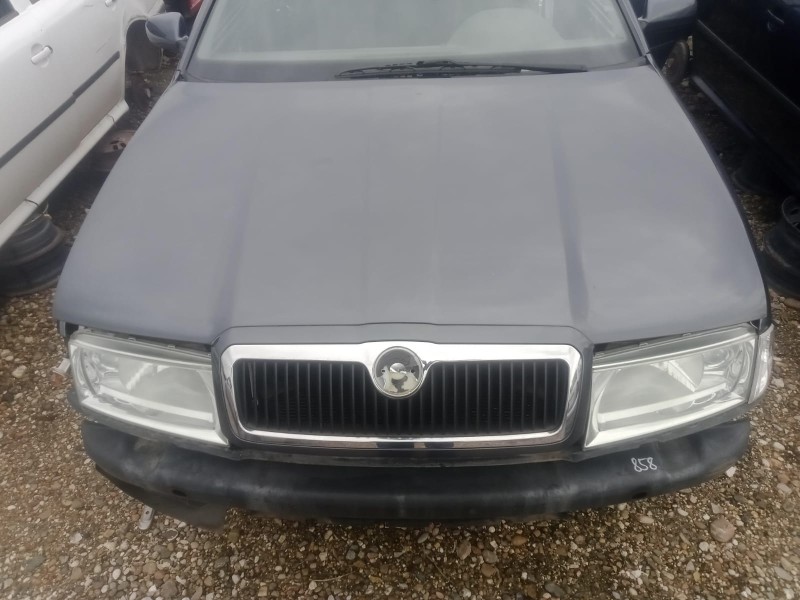 Recambio de capot para skoda octavia berlina (1u2) 1.9 tdi referencia OEM IAM  INCLUYE REJILLA SIN ANAGRAMA 