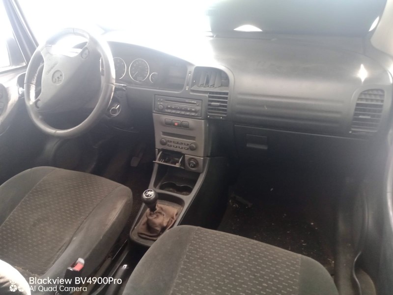 opel zafira a monospace (t98) del año 2025