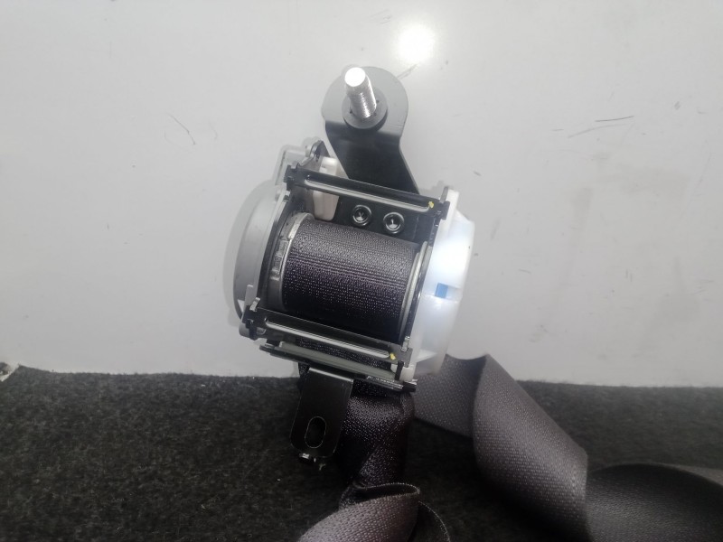 Recambio de cinturon seguridad trasero derecho para kia carens iv 1.7 crdi referencia OEM IAM 89820A4000DCM  