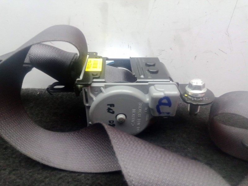 Recambio de cinturon seguridad trasero derecho para kia carens iv 1.7 crdi referencia OEM IAM 89820A4000DCM  