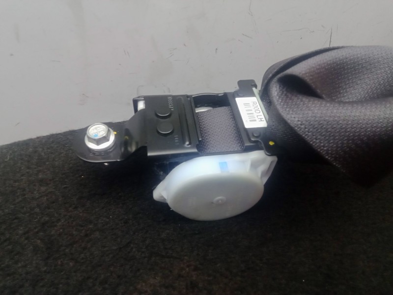 Recambio de cinturon seguridad trasero izquierdo para kia carens iv 1.7 crdi referencia OEM IAM 89810A4000DCM  