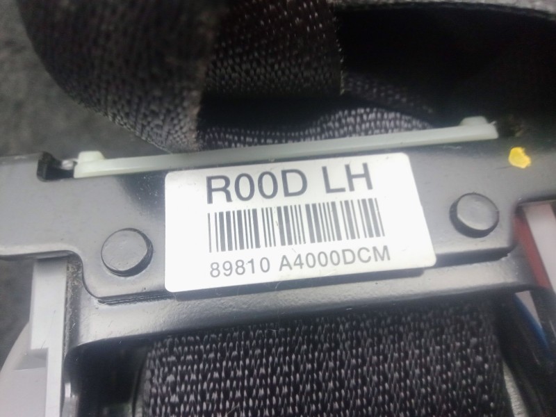 Recambio de cinturon seguridad trasero izquierdo para kia carens iv 1.7 crdi referencia OEM IAM 89810A4000DCM  