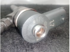 Recambio de inyector para kia carens iv 1.7 crdi referencia OEM IAM 0445110411-338002A800  BOSCH 2