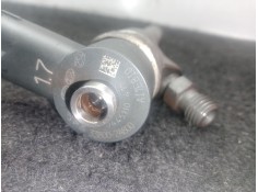 Recambio de inyector para kia carens iv 1.7 crdi referencia OEM IAM 0445110411-338002A800  BOSCH 2