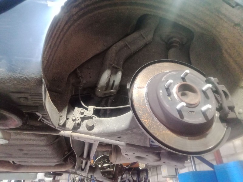 Recambio de puente trasero para kia carens iv 1.7 crdi referencia OEM IAM   