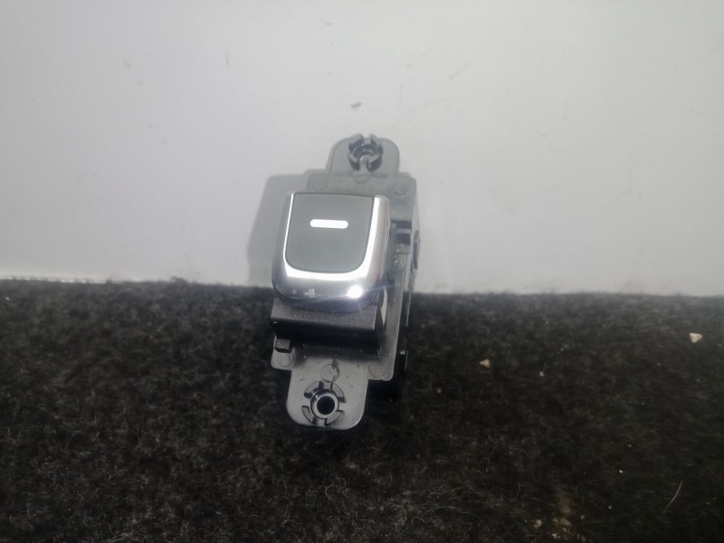 Recambio de mando elevalunas trasero izquierdo para kia carens iv 1.7 crdi referencia OEM IAM 93580A4010  7 PINES