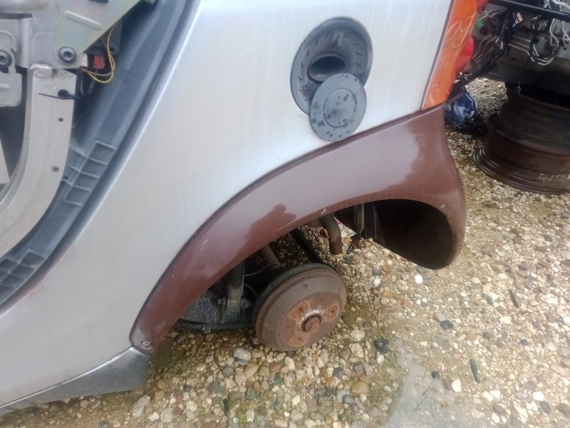 Recambio de aletin trasero izquierdo para smart coupe 0.7 turbo cat referencia OEM IAM   