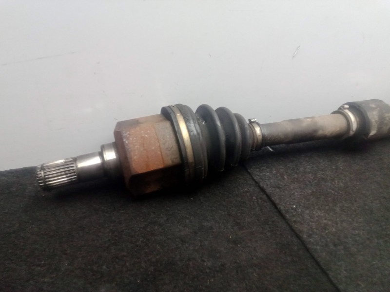 Recambio de transmision delantera derecha para kia carens iv 1.7 crdi referencia OEM IAM 49501A4200-20140717R  