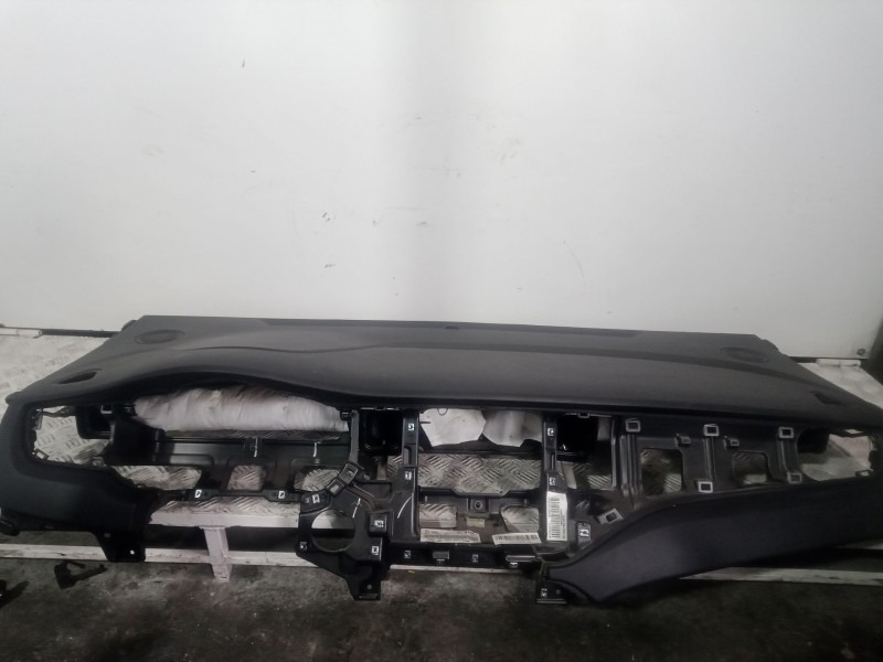 Recambio de salpicadero para kia carens iv 1.7 crdi referencia OEM IAM 14071120240276-84710A4100WK NEGRO 