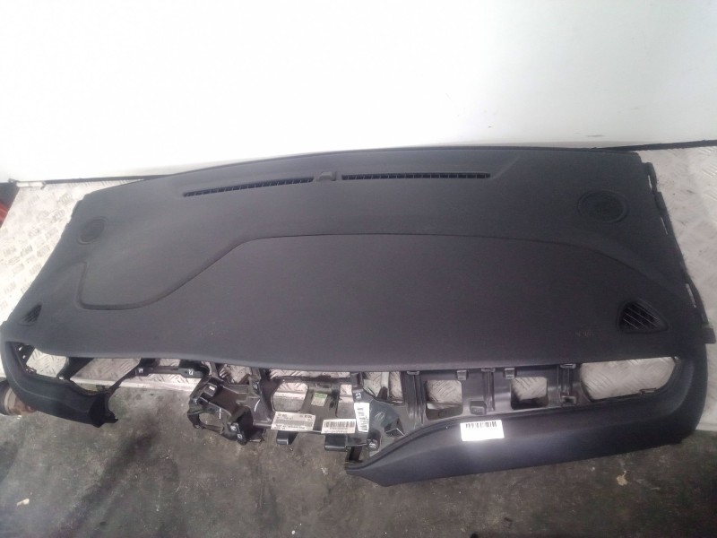 Recambio de salpicadero para kia carens iv 1.7 crdi referencia OEM IAM 14071120240276-84710A4100WK NEGRO 