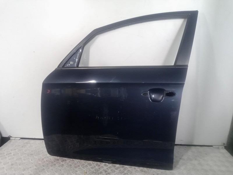 Recambio de puerta delantera izquierda para kia carens iv 1.7 crdi referencia OEM IAM NOTIENE  