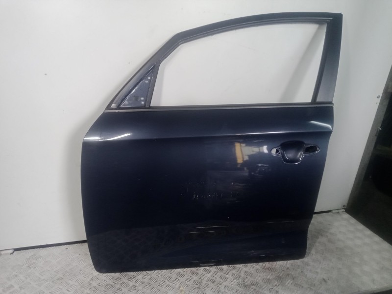 Recambio de puerta delantera izquierda para kia carens iv 1.7 crdi referencia OEM IAM NOTIENE  