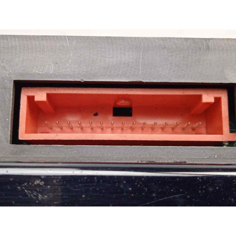 Recambio de cuadro instrumentos para renault scenic ii 1.5 dci diesel referencia OEM IAM 8200704463A  