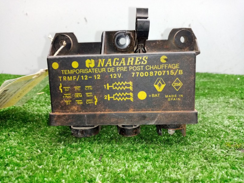 Recambio de caja precalentamiento para renault megane i berlina hatchback (ba0) 1.9 diesel referencia OEM IAM 7700870715-7700870