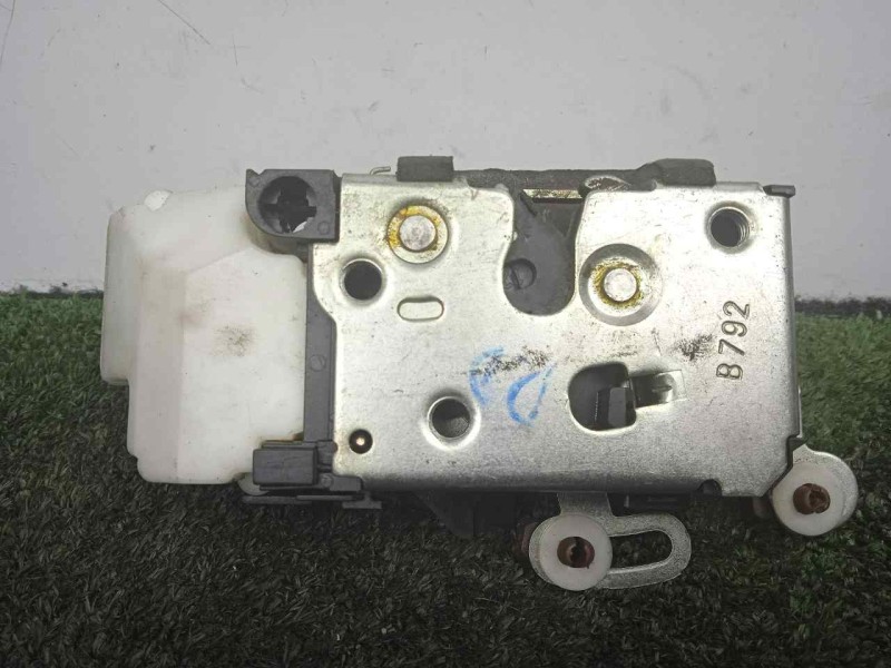 Recambio de cerradura puerta delantera derecha para alfa romeo 147 (190) 1.9 jtd (m) 16v cat referencia OEM IAM  5.PUERTAS 6.PIN