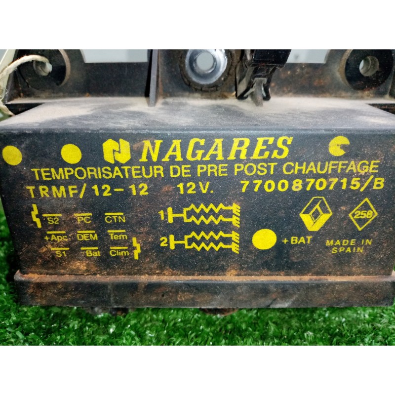 Recambio de caja precalentamiento para renault megane i berlina hatchback (ba0) 1.9 diesel referencia OEM IAM 7700870715-7700870