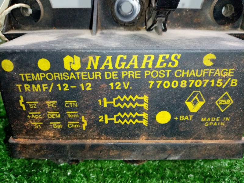 Recambio de caja precalentamiento para renault megane i berlina hatchback (ba0) 1.9 diesel referencia OEM IAM 7700870715-7700870