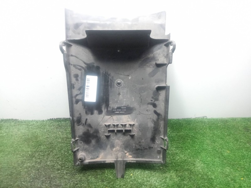 Recambio de moldura para honda fes fes 125 s-wing (jf12) referencia OEM IAM 50611KRJA9000  TAPA QUILLA INFERIOR
