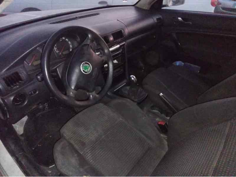 skoda superb i (3u4) del año 2003