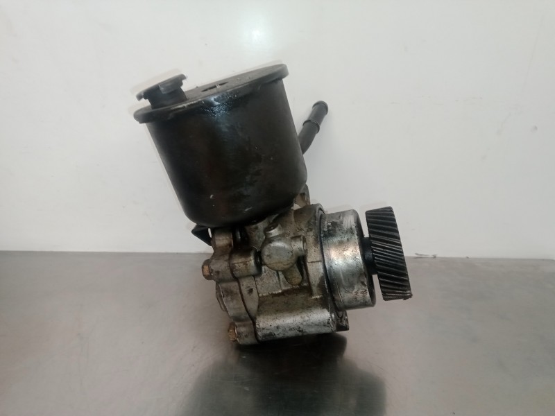 Recambio de bomba direccion para mazda 323 berl. f/s (bj) 2.0 turbodiesel referencia OEM IAM 8X277006  
