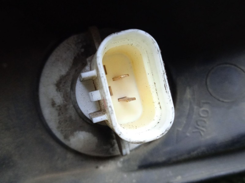 Recambio de faro izquierdo para kia sorento i (jc) 2.5 crdi referencia OEM IAM SINREFERENCIA H7 02-06