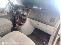 kia carnival ii (gq) del año 2004 2