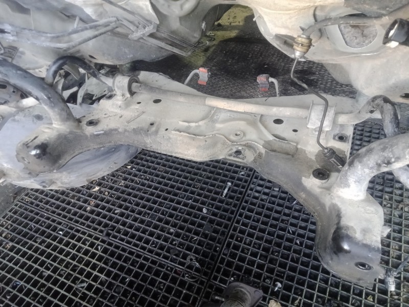 Recambio de puente delantero para ford kuga (cbv) 2.0 tdci cat referencia OEM IAM   