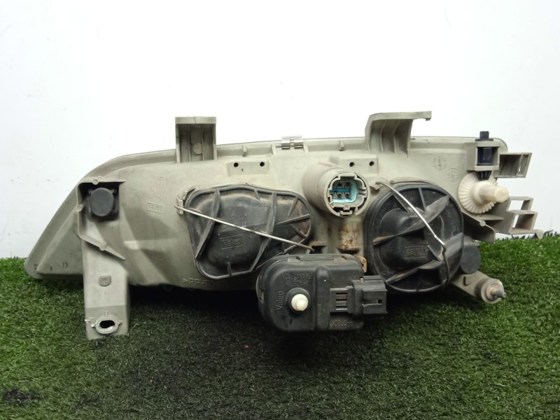 Recambio de faro derecho para nissan primera (p11) 2.0 td referencia OEM IAM   96-99