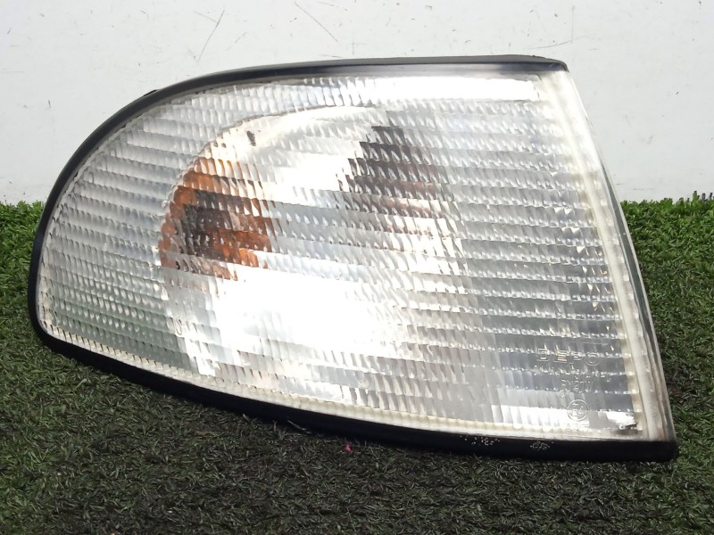 Recambio de piloto delantero derecho para audi a4 b5 (8d2) 1.8 referencia OEM IAM SINREFERENCIA  BLANCO