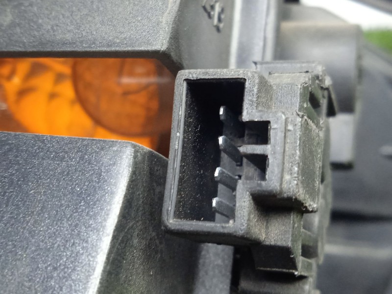 Recambio de piloto trasero izquierdo para nissan primera (p11) 2.0 td referencia OEM IAM 23190104  96-99 - AMBAR