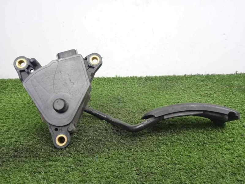 Recambio de potenciometro pedal para renault scenic ii 2.0 dci diesel cat referencia OEM IAM 8200159647  