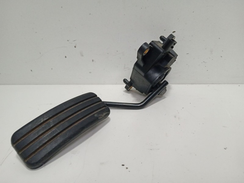 Recambio de potenciometro pedal para renault grand scénic ii (jm0/1_) 1.5 dci (jm1e) referencia OEM IAM 8200159645  