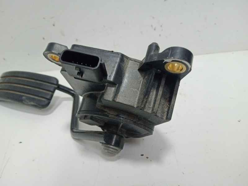 Recambio de potenciometro pedal para renault grand scénic ii (jm0/1_) 1.5 dci (jm1e) referencia OEM IAM 8200159645  