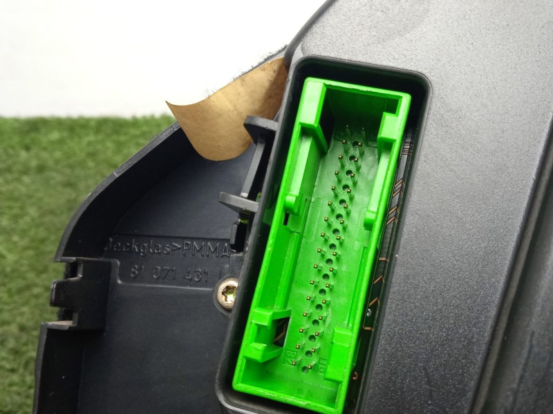 Recambio de cuadro instrumentos para audi a4 b5 (8d2) 1.8 referencia OEM IAM 8D0919861C  