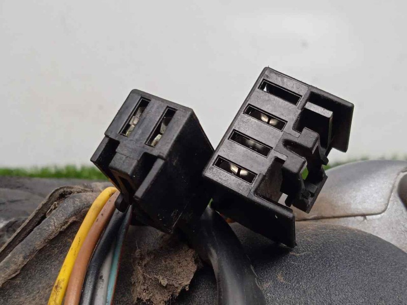 Recambio de retrovisor derecho para lancia dedra berl. 1.8 cat referencia OEM IAM SINREFERENCIA ELECTRICO - 3+2.CABLES GRIS