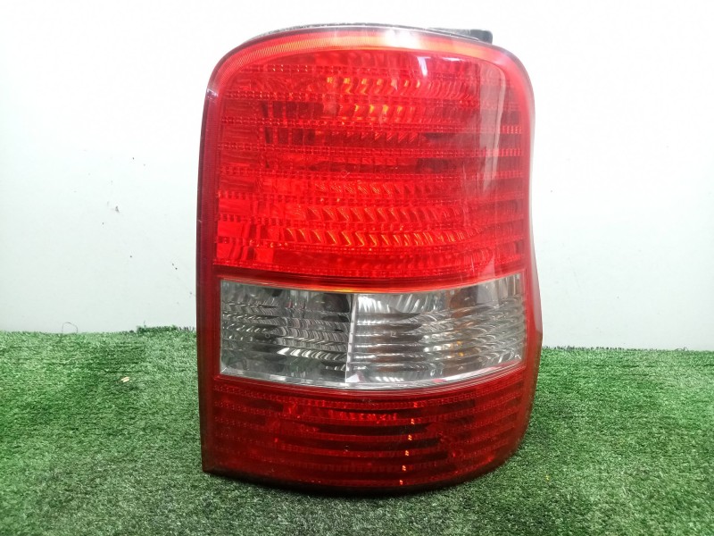 Recambio de piloto trasero derecho para kia carnival ii (gq) 2.9 crdi referencia OEM IAM SINREFERENCIA  02-06