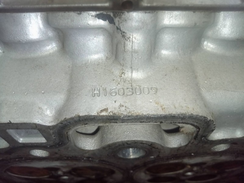 Recambio de culata para land rover discovery sport (l550) 2.0 d 4x4 referencia OEM IAM PBG4D3-G4D36090AC  