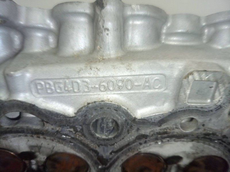 Recambio de culata para land rover discovery sport (l550) 2.0 d 4x4 referencia OEM IAM PBG4D3-G4D36090AC  