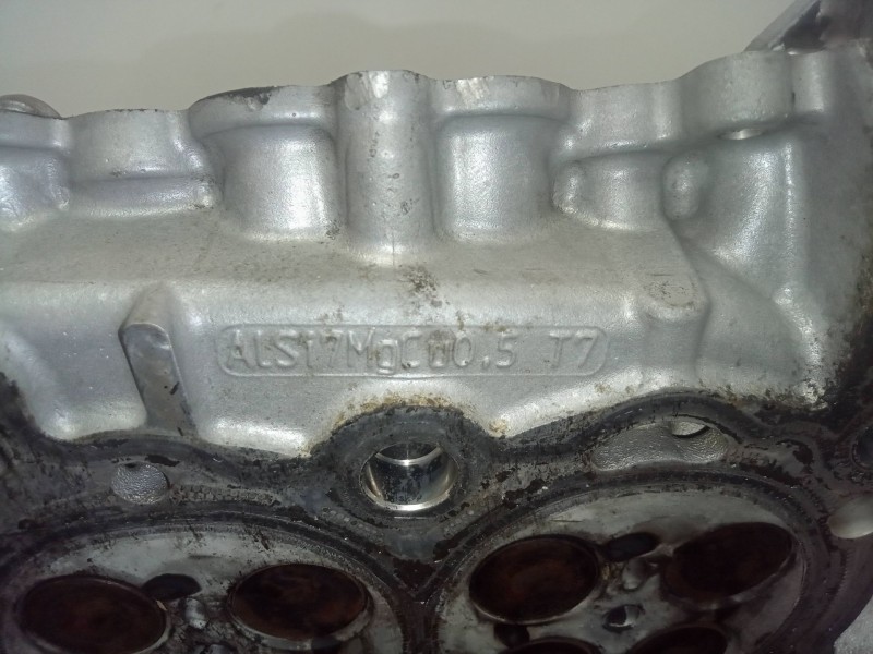 Recambio de culata para land rover discovery sport (l550) 2.0 d 4x4 referencia OEM IAM PBG4D3-G4D36090AC  