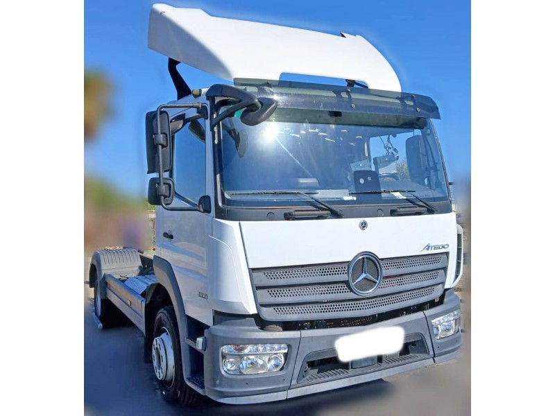 Recambio de paragolpes delantero para mercedes-benz atego 1321 ls 4x2 referencia OEM IAM A9678850108-A9678850208 PARTE CENTRAL A