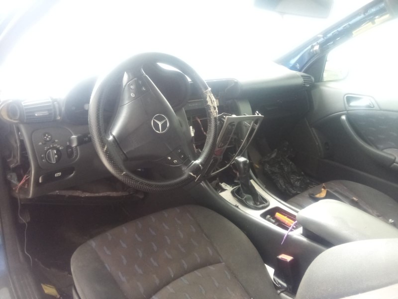 mercedes-benz clase c coupé (cl203) del año 2001