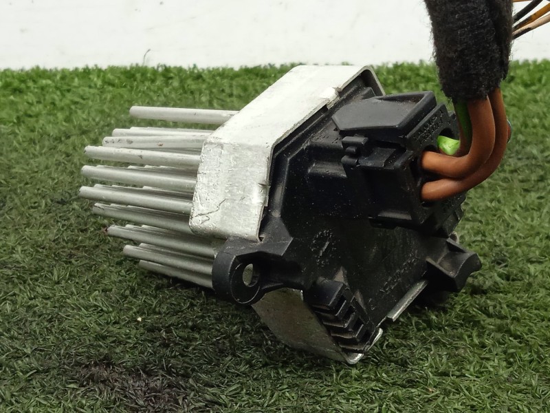 Recambio de resistencia calefaccion para bmw serie 3 compact (e46) 1.8 16v referencia OEM IAM 64116920365-5HL00843600  