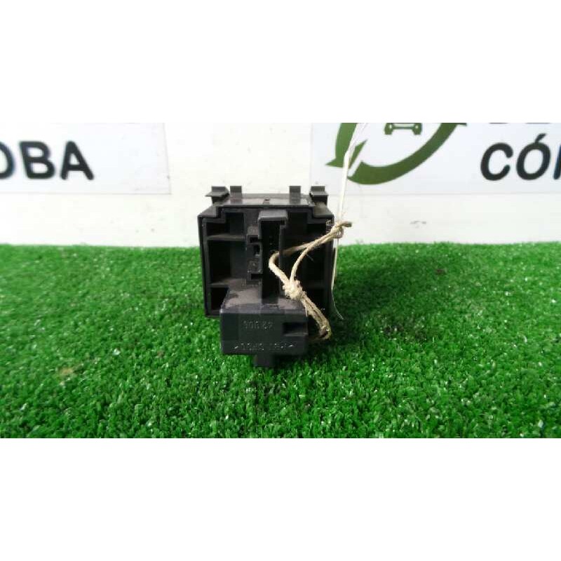 Recambio de regulador faros para renault laguna iii 2.0 dci diesel cat referencia OEM IAM 251900001R-08802020 5.PINES 