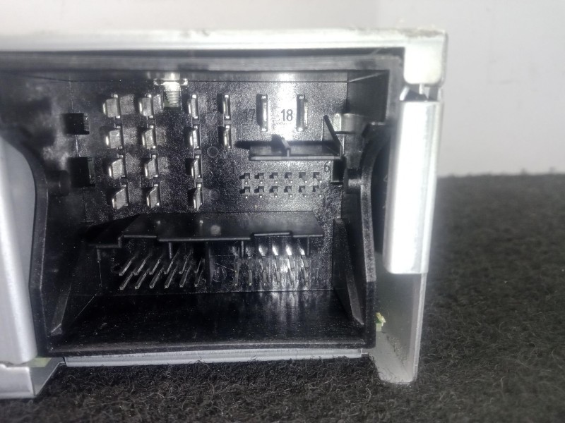 Recambio de sistema audio / radio cd para seat leon st (5f8) 1.6 tdi referencia OEM IAM 5QA035846B  