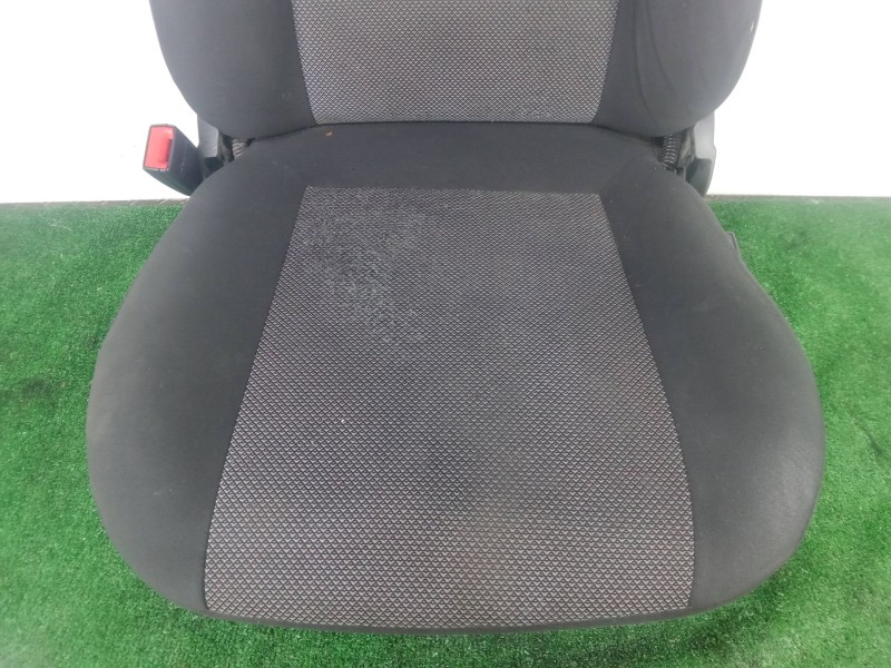 Recambio de asiento delantero derecho para fiat doblo cargo (263_) 1.3 d multijet (263wxu1a) referencia OEM IAM SINREFERENCIA  